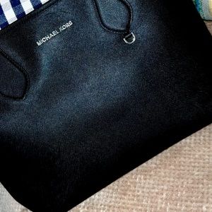 Reversible Michael Kors tote